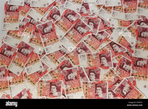Fifty Pound Notes Pile High Resolution Stock Photography And Images Alamy