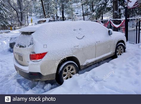 Car Covered In Snow Face Hi Res Stock Photography And Images Alamy
