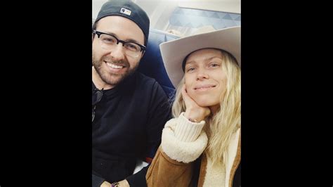Erin Foster And Fiance Travel To Nashville Ahead Of Wedding Youtube