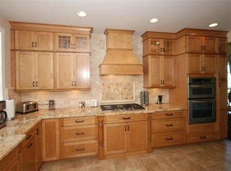 Neutral colored maple cabinets in medium brown can be paired with beige, white, or grey colored granite.titanium granite can go so well with any light to medium colored cabinets.dark brown cabinets can be matched well with green colored granites such as labrador green, lemon ice, and costa esmeralda granites. Pin by Blue River Cabinetry on Maple Kitchens | Pinterest ...