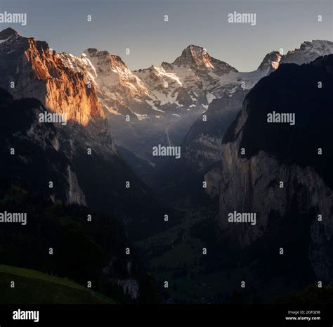 Sunset In The Lauterbrunnen Valley Switzerland Stock Photo Alamy