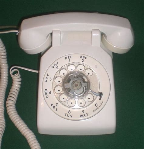 Vintage Att White Rotary Dial Desk Phone Western Electric Handset