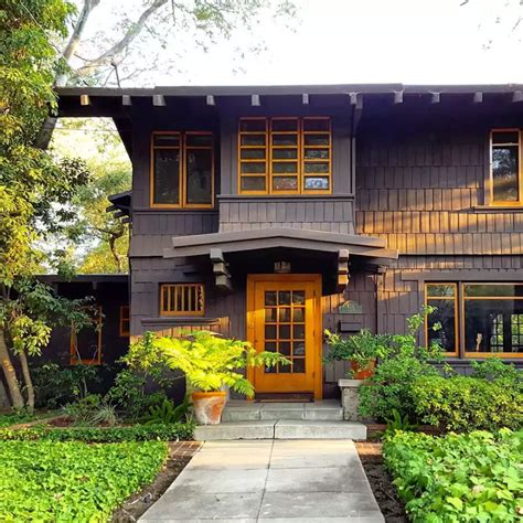 11 Craftsman House Colors To Inspire Your Renovation Craftsman