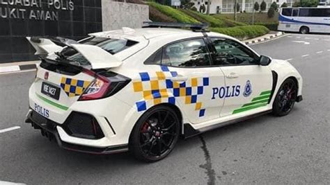 Kereta Baru Polis Diraja Malaysia Jonathan White