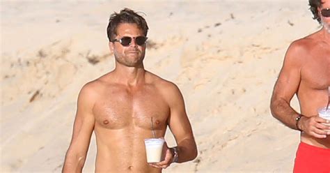 David Charvet Ans Et Toujours Aussi Sexy Ans Apr S Alerte