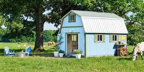Here's a solid little shed i built in my backyard. The Ultimate Guide to Building Your Own She Shed (With images) | She sheds, Building a shed, Shed
