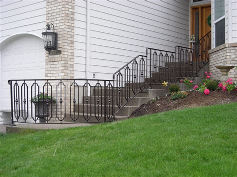 363 Custom Ornamental Iron Handrail Outdoor Fence