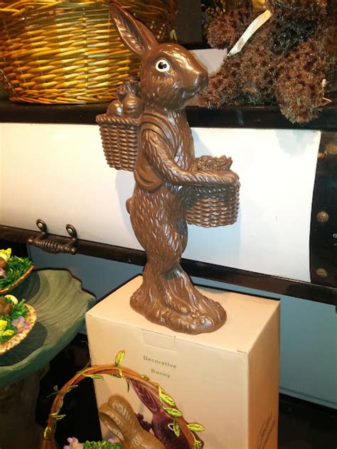 Cracker Barrel Selling Faux Chocolate Easter Bunnies