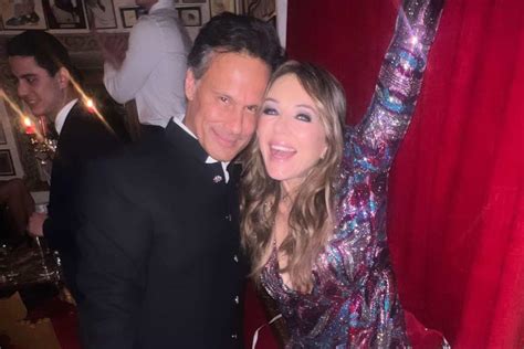 Elizabeth Hurley And Ex Husband Arun Nayar Reunite On New Year S Eve Mama And Daddy Says Her
