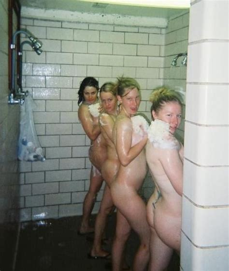 Unisex Showers Nude Pics