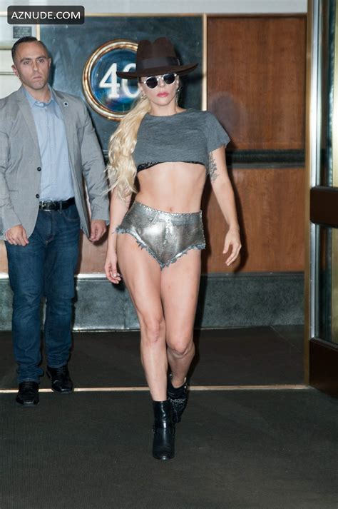 Lady Gaga Flashes Her Pussy In New York City Aznude