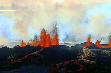 Bei 11 vulkanen in island kam es innerhalb der letzten 2000 jahre zu insgesamt 51 siginifikanten ausbrüchen. Vulkan auf Island: Die Launen des Bárdarbunga - Panorama ...
