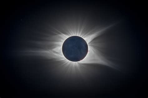 Earthshine During Totality During A Total Solar Eclipse T Flickr