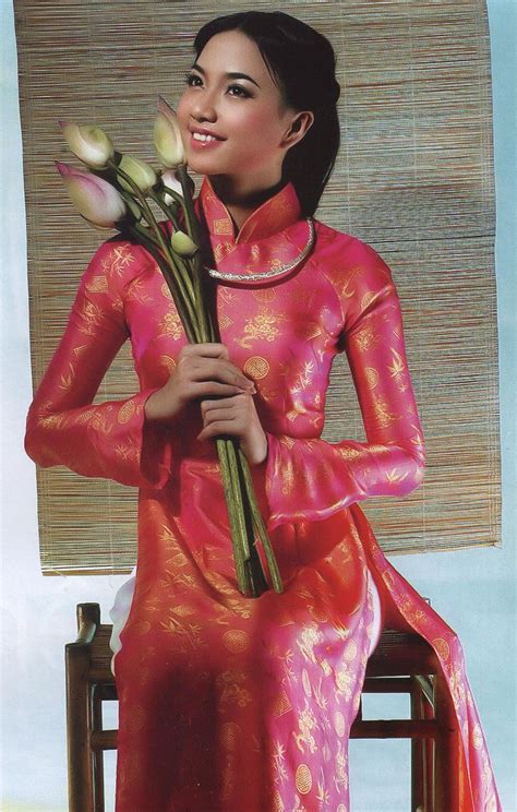 Ao Dai Vietnamese Traditional Dress Doremon360 Flickr