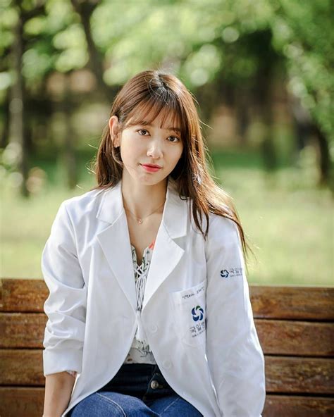 park shin hye new drama doctors a mini series set to premiere on june 20 2016 ความงาม