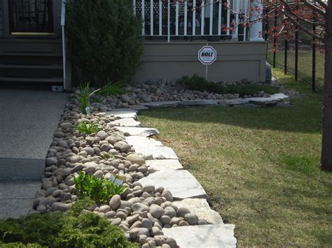 Due To Its Heavy Weight And Abstract Application Flagstone Is Great To