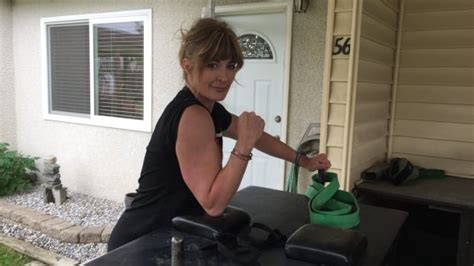 Paid To Arm Wrestle Kamloops Woman Turns Pro For Next 5 Years Cbc News