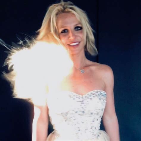 Britney Spears Shows Off Hidden Neck Tattoo Fans Never Get To See