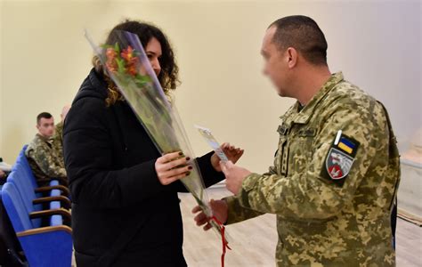 До Міжнародного жіночого дня в полку відбувся святковий концерт ФОТО 3 й Окремий Полк