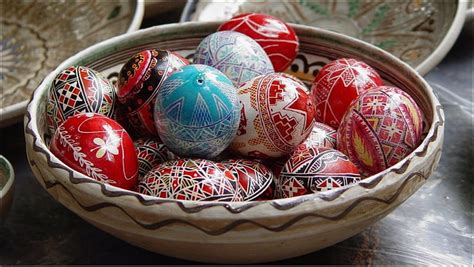 Romanian Easter Eggs Ritual Holiday Colored Eggs Desenho D