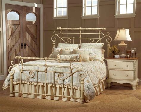 The raise of western model on wrought iron bed frames were defined with its simple designs. Vintage Wrought Iron Bed Frame | Beautiful bed designs ...