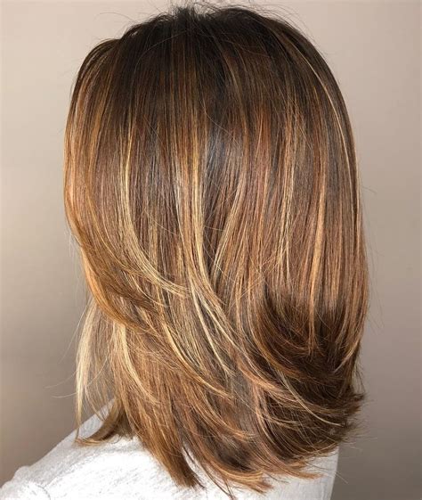 Stylish And Chic Shoulder Length Hairstyles With Short Layers With Simple Style Stunning