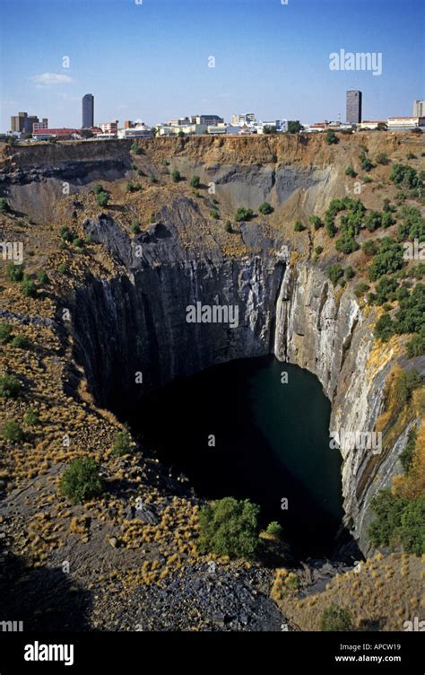 The Big Hole Diamond Mine Kimberley South Africa Stock Photo Alamy