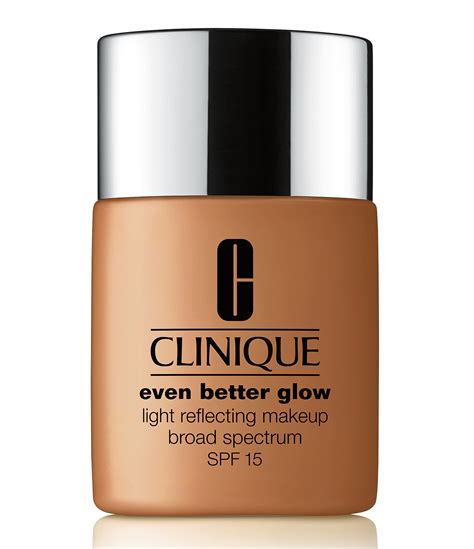 Clinique Even Better Glow™ Light Reflecting Makeup Broad Spectrum Spf