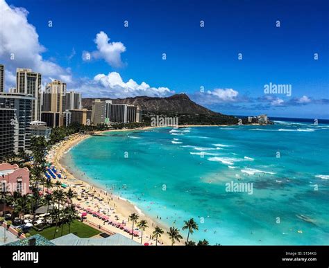 View Of Diamond Head From Waikiki Hawaii Stock Photo Alamy