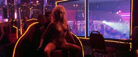 Nude Video Celebs Elizabeth Berkley Nude Showgirls 1995