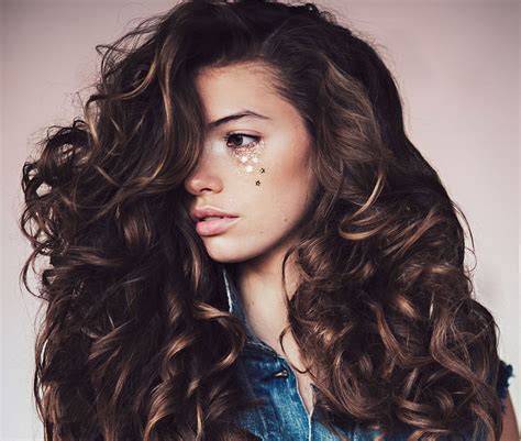 HD Wallpaper Brunette Curl Face Girl Hair Long Model Mood