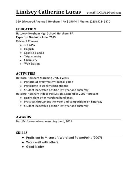 Resume templates find the perfect resume template. Found on Bing from www.pinterest.com | Job resume examples, Student resume template, First job ...