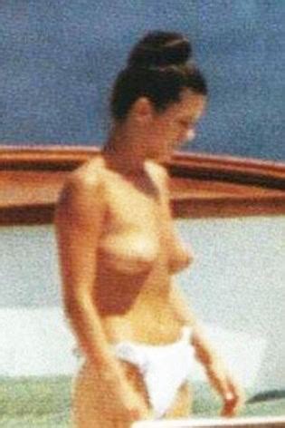 Catherine Zeta Jones Nude Pics Sex Scenes Compilation