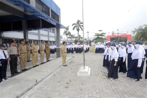 Dalam sebuah surat permohonan, ada beberapa unsur yang biasanya muncul. Belum Dilengkapi Fasilitas, Siswa SMPN 30 Tempati Gedung ...