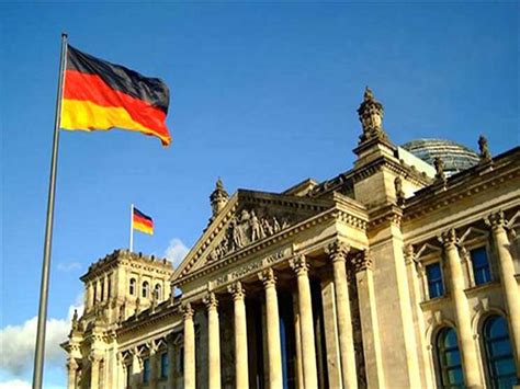 هكذا تنجح الخطوات الأولى في سوق العمل الألمانية. ألمانيا تحقق في خطة إيرانية لسحب ملايين الدولارات من برلين ...