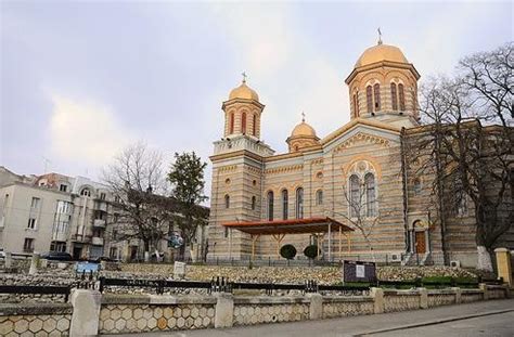 Biserica „sfinții apostoli petru și pavel din bălți a fost ridicată între anii 1915 și 1929, în apropiere de închisoarea din oraș. Catedrala Sfintii Apostoli Petru si Pavel din Constanta