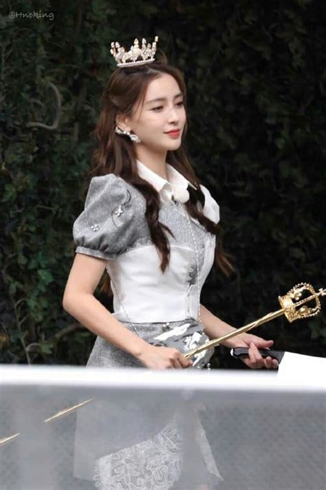 Angelababy bị đồn ngoại tình với đặng luân dẫn tới ly hôn huỳnh hiểu minh. Ghim của Ngoc Anhh trên Angelababy trong 2020 | Keep ...