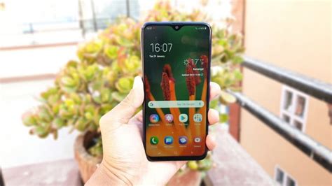 Samsung Galaxy M10 Full Review Benchmarks Camera Samples