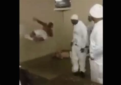 leaked prison video shows man deliver fatal elbow drop on unconscious inmate s neck sick chirpse