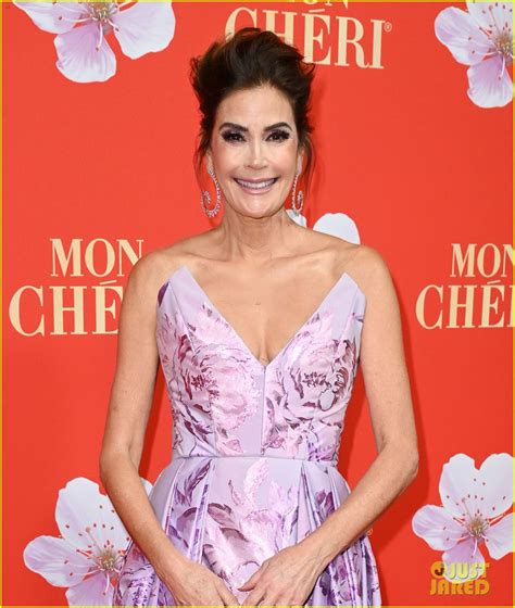Teri Hatcher Makes Rare Red Carpet Appearance With Daughter Emerson