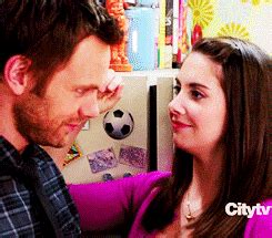 Alison Brie Community Gif Find Share On Giphy