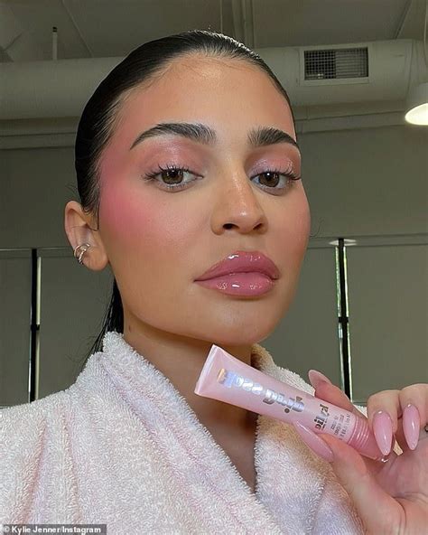Kylie Jenner Shows Off Her Very Glossy Pout As She Showcases Cosmetics Collection Sound Health