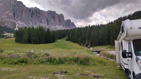 Area sosta camper Parcheggio camper a Selva di Val Gardena in Località