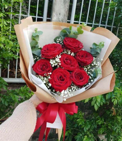 Bouquet Of 7 Red Roses ⋆ Flower Delivery In Bangkok