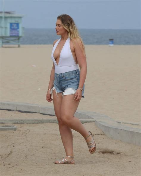 Iskra Lawrence Thefappening Sexy 35 Photos The Fappening