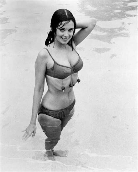Phyllis Davis 1970 S Star Sexy Pose In Bikini Standing In Ocean 11x17