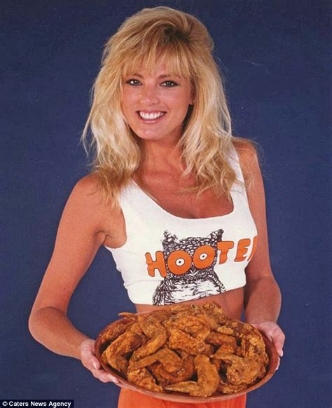 Hooters Celebrates Its 30th Iconic Us Breastaurant Serves Up Sexy Waitresses Chicken Wings