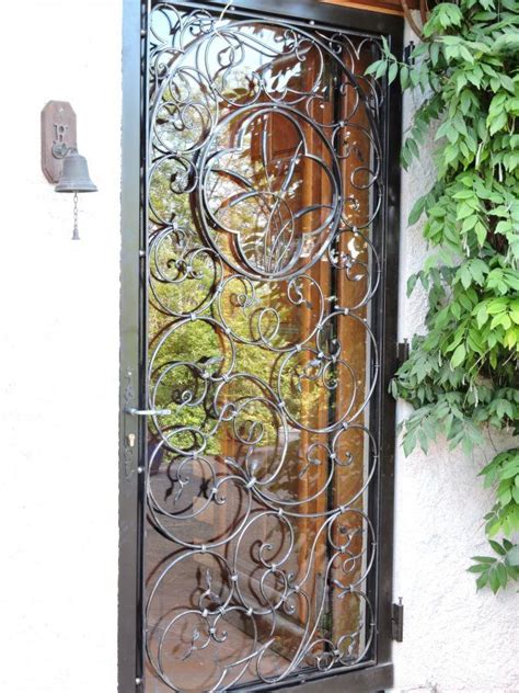 Les portes art déco & eclipse sont des portes monoblocs alu modernes et très design. Épinglé sur portes fer forgé