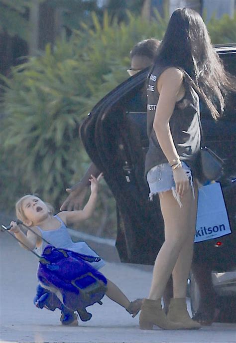 Kourtney Kardashians Daughter Penelope Disicks Face Was Slammed In A