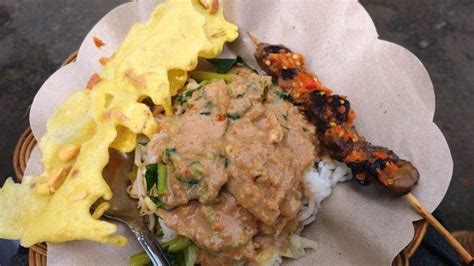 Nasi Pecel Enak Di Jakarta Selatan Buat Menu Sarapan Mampir Ke Sego Pecel Suroboyo Cak Mail